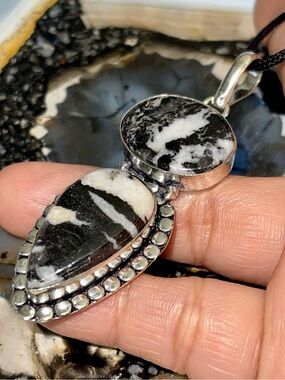 Matrix Patterns of White Buffalo Turquoise Pendant 2 7/8”